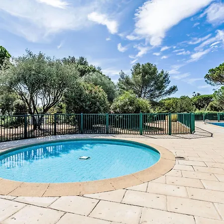 Font Mourier-2 By Interhome