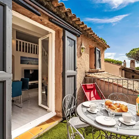 Font Mourier-2 By Interhome Gassin