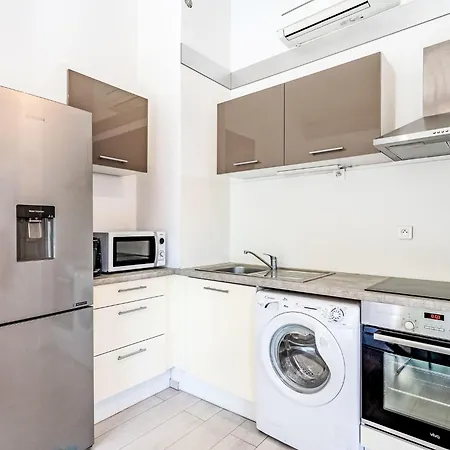 Font Mourier-2 By Interhome Appartement Gassin